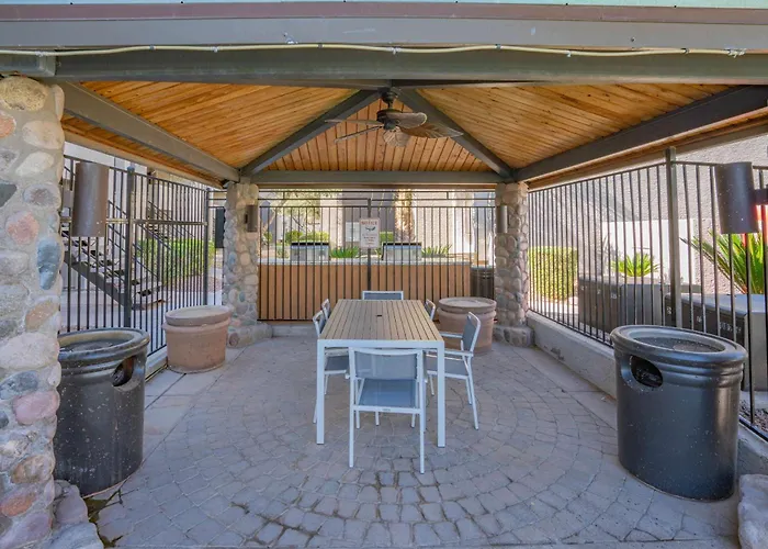 Walk To Old Town Gym Pool Wd Pkg Balcony Scottsdale
